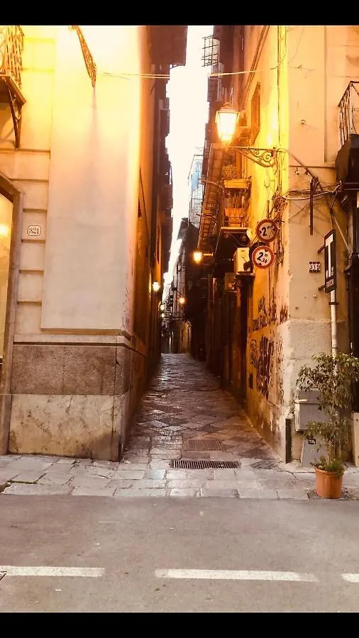 Il Sole Dei 4 Canti Παλέρμο